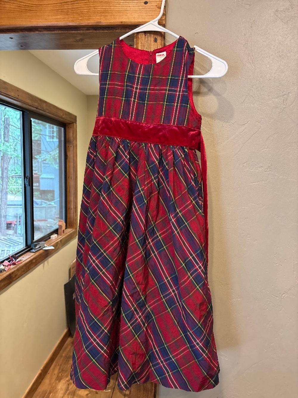Girls size 10 Red Plaid Holiday Dress